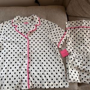 NWT - kate spade Polka Dot pajamas - size XL - black/white dots with pink trim